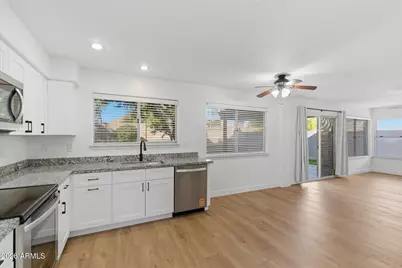 14252 S 43rd Place, Phoenix, AZ 85044 - Photo 10