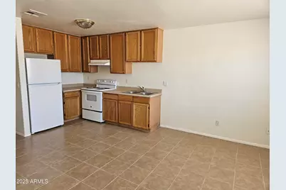 8190 W Serena Drive, Arizona City, AZ 85123 - Photo 4