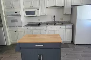 10582 W Oakmont Dr, Sun City, AZ 85351 - Photo 4