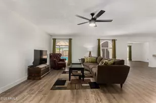 3765 W Wood Dr, Phoenix, AZ 85029 - Photo 12