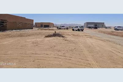 30507 N 235th Drive, Wittmann, AZ 85361 - Photo 22