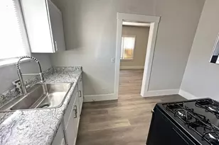 2032 W Adams St, Phoenix, AZ 85009 - Photo 2