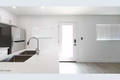 4450 N Longview Avenue, Phoenix, AZ 85014 - Photo 20