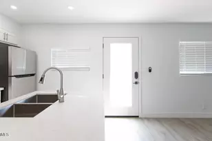 4450 N Longview Ave, Phoenix, AZ 85014 - Photo 20