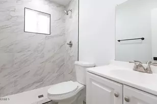 4450 N Longview Ave, Phoenix, AZ 85014 - Photo 10