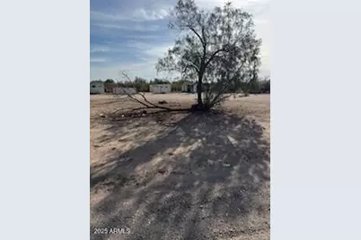 Xxxxx W Griffin Avenue #4,5,6, Wittmann, AZ 85361 - Photo 2