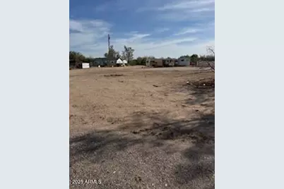 Xxxxx W Griffin Avenue #4,5,6, Wittmann, AZ 85361 - Photo 2