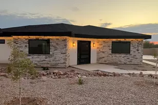 4079 E Roosevelt St, Apache Junction, AZ 85119 - Photo 1