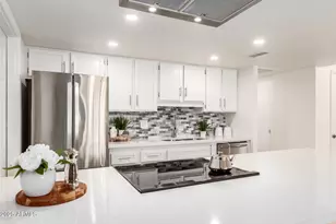 5243 W Vernon Ave, Phoenix, AZ 85035 - Photo 2