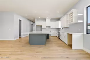 415 S Robert Road S, Tempe, AZ 85281 - Photo 12