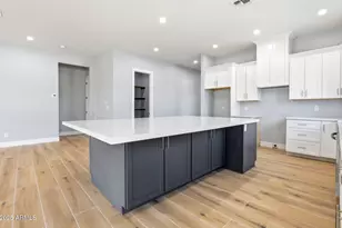 415 S Robert Road S, Tempe, AZ 85281 - Photo 10