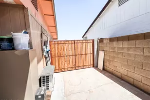 4623 W Mission Ln, Glendale, AZ 85302 - Photo 22