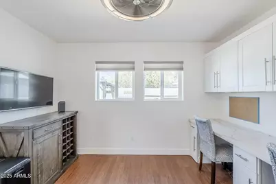 4402 E Montecito Avenue, Phoenix, AZ 85018 - Photo 14