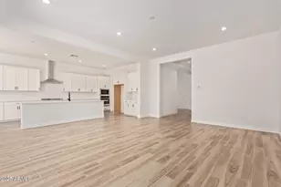 15833 W Bronco Trl, Surprise, AZ 85387 - Photo 10