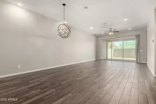 14045 W Desert Flower Dr, Goodyear, AZ 85395 - Photo 6