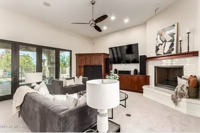 8614 N 17th Place, Phoenix, AZ 85020 - Photo 16