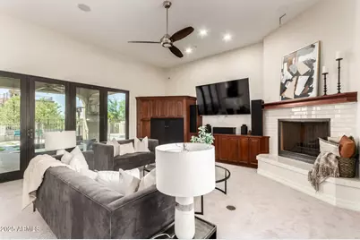 8614 N 17th Place, Phoenix, AZ 85020 - Photo 16