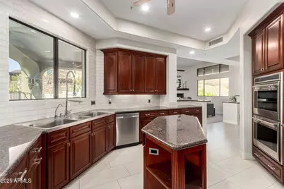 8614 N 17th Place, Phoenix, AZ 85020 - Photo 22