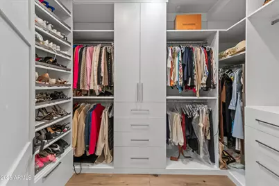 2 Biltmore Estate #313, Phoenix, AZ 85016 - Photo 34