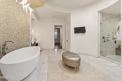 2 Biltmore Estate #313, Phoenix, AZ 85016 - Photo 40