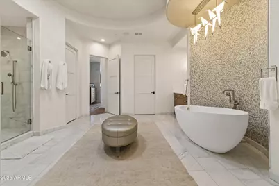 2 Biltmore Estate #313, Phoenix, AZ 85016 - Photo 28