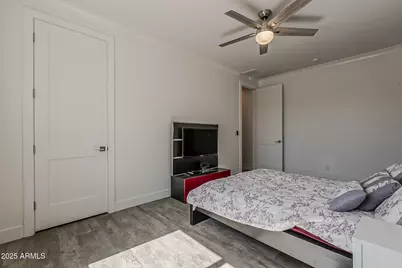 3834 E Clarendon Avenue, Phoenix, AZ 85018 - Photo 42