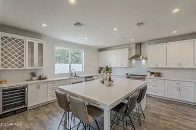 3834 E Clarendon Avenue, Phoenix, AZ 85018 - Photo 18