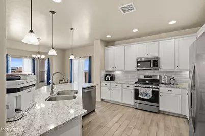 6647 E Big Spur Circle, Hereford, AZ 85615 - Photo 12