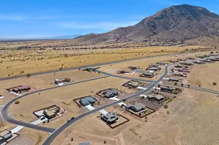 6647 E Big Spur Cir, Hereford, AZ 85615 - Photo 36