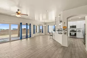 6647 E Big Spur Cir, Hereford, AZ 85615 - Photo 10