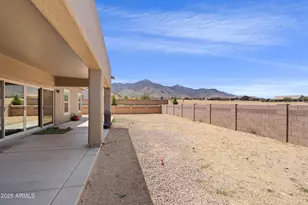 6647 E Big Spur Cir, Hereford, AZ 85615 - Photo 8
