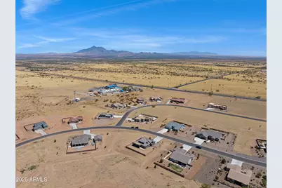 6647 E Big Spur Circle, Hereford, AZ 85615 - Photo 38