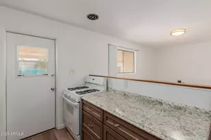 10012 N 16th Dr, Phoenix, AZ 85021 - Photo 12