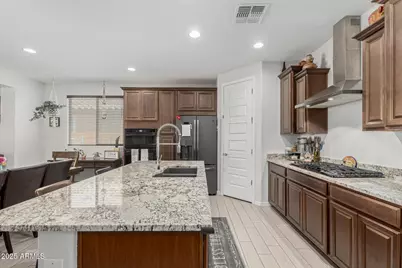 25915 W Tina Lane, Buckeye, AZ 85396 - Photo 10