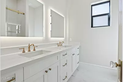 8503 S 9th Drive #17, Phoenix, AZ 85041 - Photo 50