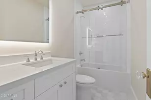 8503 S 9th Dr, Phoenix, AZ 85041 - Photo 32