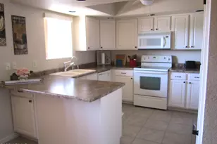 12222 N Paradise Vlg Pkwy S, Phoenix, AZ 85032 - Photo 4