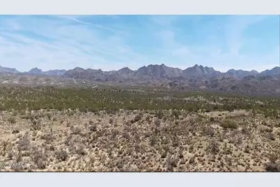 21F-3 W Silverado Parkway West -- #21F-3, Kingman, AZ 86401 - Photo 2