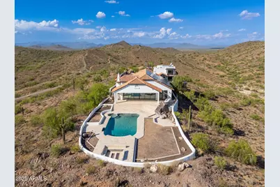 301 E Jomax, Phoenix, AZ 85085 - Photo 1