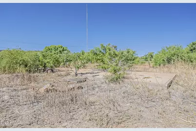 5621 S Maple Leaf Street #20604007Q, Miami, AZ 85539 - Photo 10