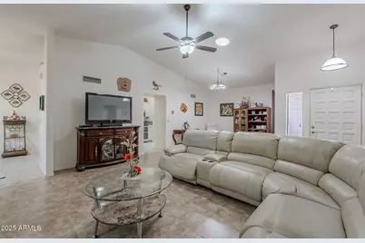 9339 E Sun Lakes Boulevard N, Sun Lakes, AZ 85248 - Photo 10