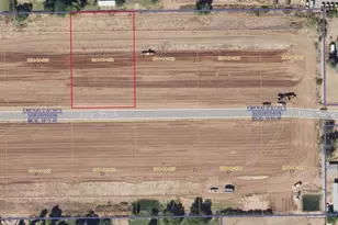 700 E Loma Vista, Gilbert, AZ 85295 - Photo 1