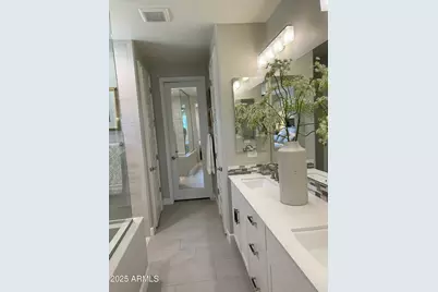 16822 W Catalina Drive, Goodyear, AZ 85395 - Photo 10