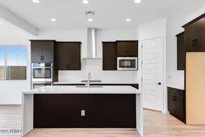 17807 W Pasadena Avenue, Litchfield Park, AZ 85340 - Photo 16