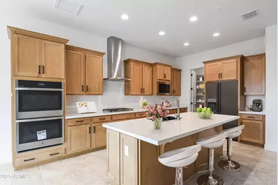 17836 W Pasadena Avenue, Litchfield Park, AZ 85340 - Photo 10