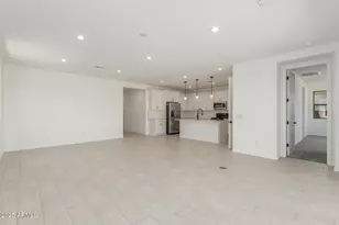 5424 W Manzanita Dr, Glendale, AZ 85302 - Photo 6