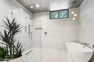 10651 E Fernwood Ln, Scottsdale, AZ 85262 - Photo 32