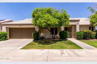 9002 W Caribbean Lane, Peoria, AZ 85381 - Photo 2