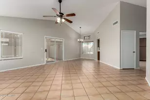 9002 W Caribbean Ln, Peoria, AZ 85381 - Photo 8