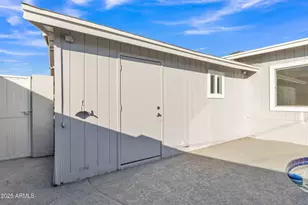 7607 N 42nd Ln, Phoenix, AZ 85051 - Photo 40